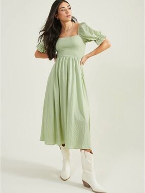 Alter’d State Blakesley puff sleeve midi dress